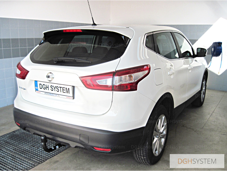 Costo montaggio gancio traino nissan qashqai